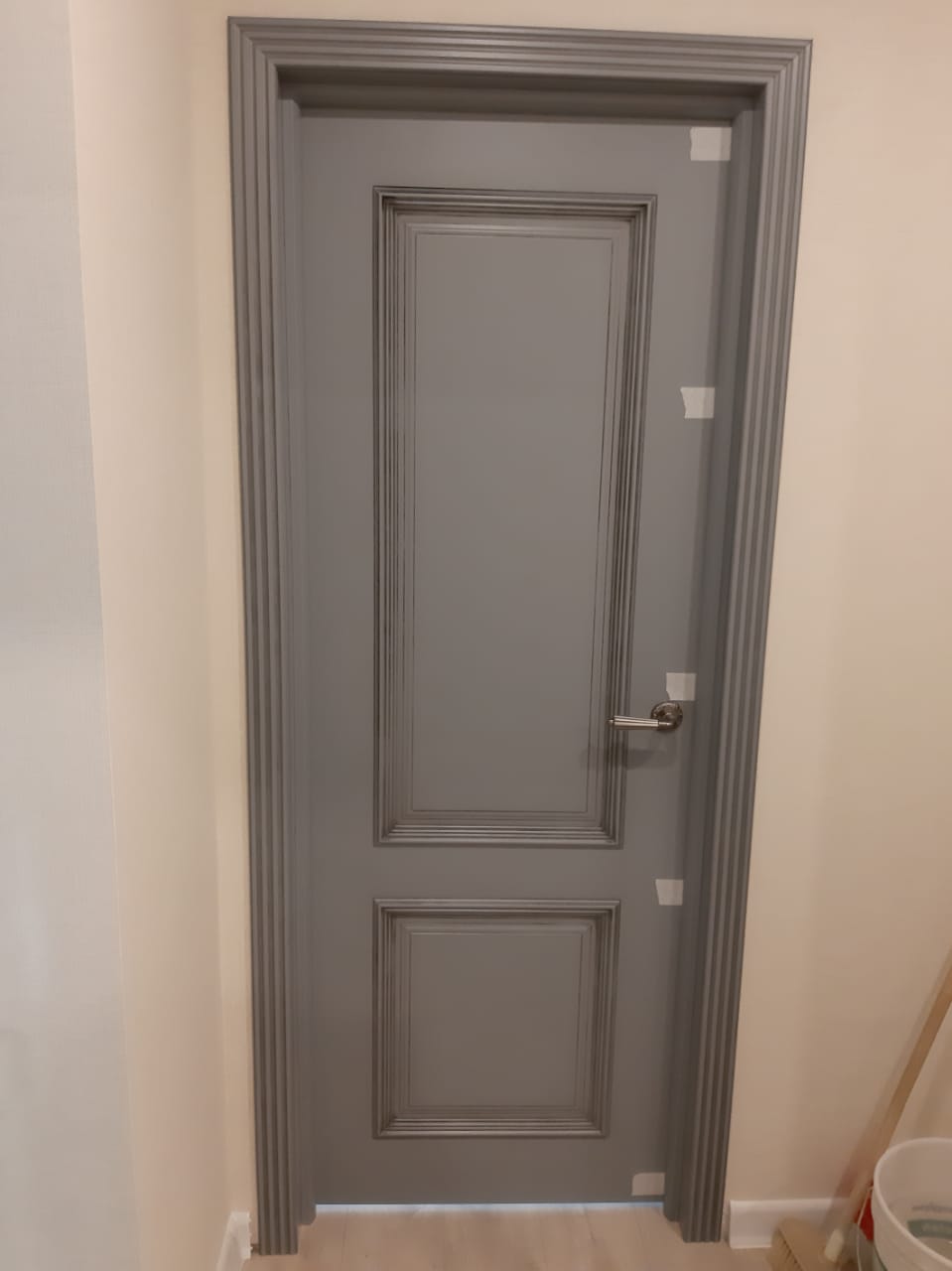 Фото установки межкомнатной двери 5